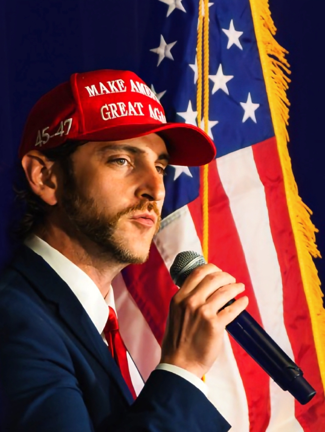 This photo shows Trump impressionist Shawn Faresh